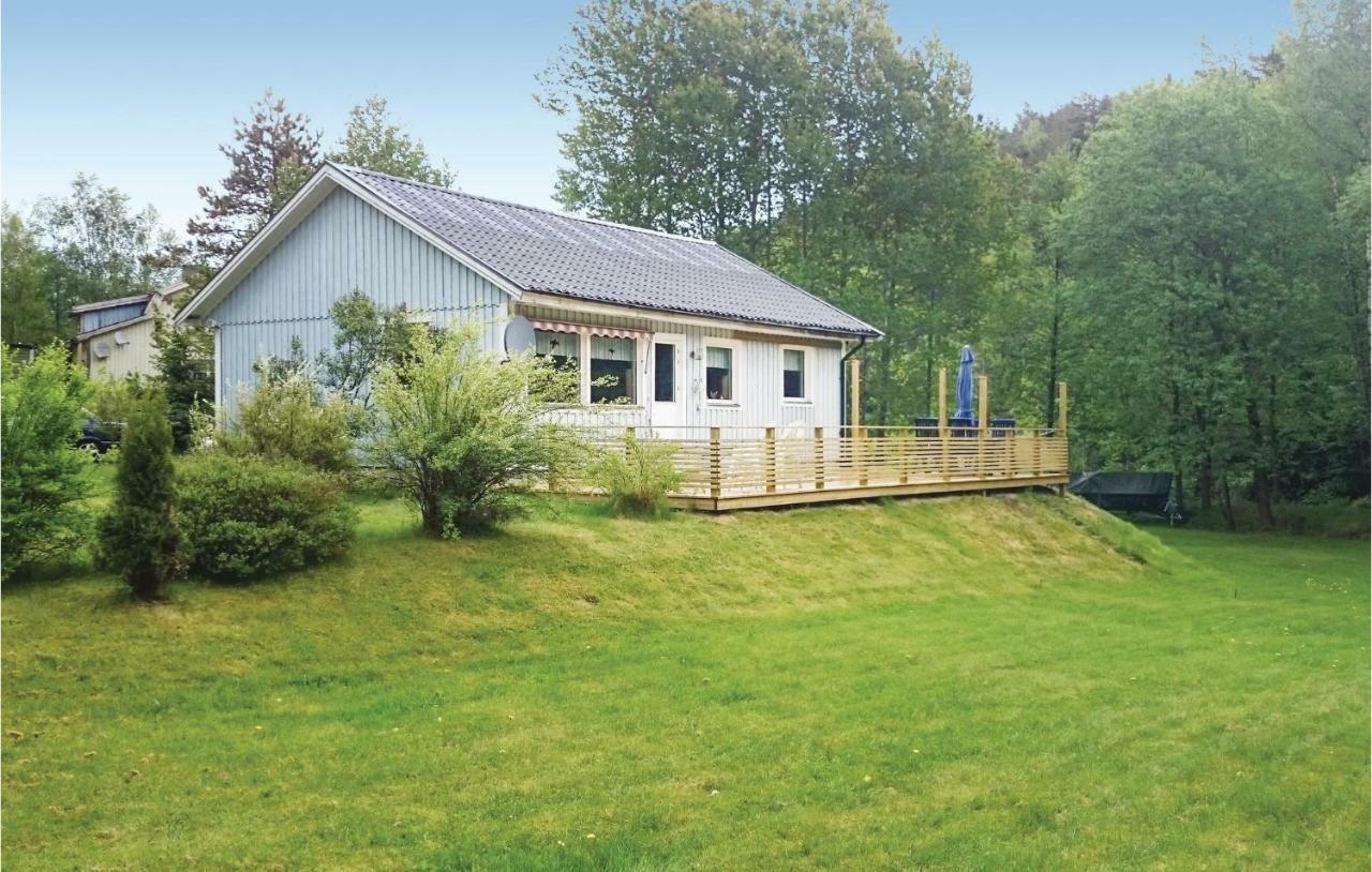 2 Bedroom Amazing Home In Stroemstad Lommeland Extérieur photo